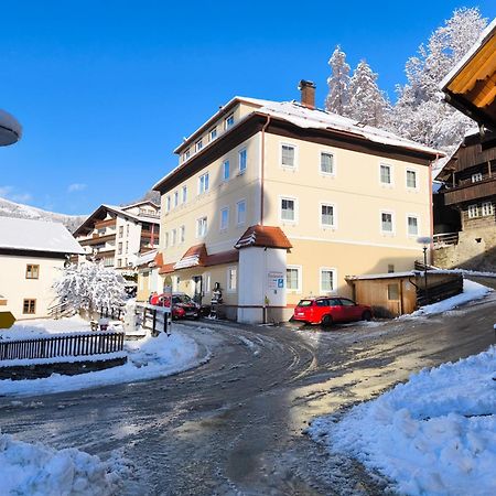 Hotel Kirchenwirt バド クラインキルヒハイム エクステリア 写真