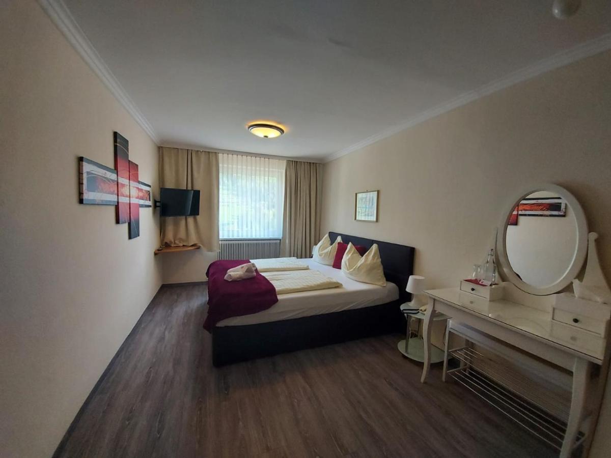 Hotel Kirchenwirt バド クラインキルヒハイム エクステリア 写真