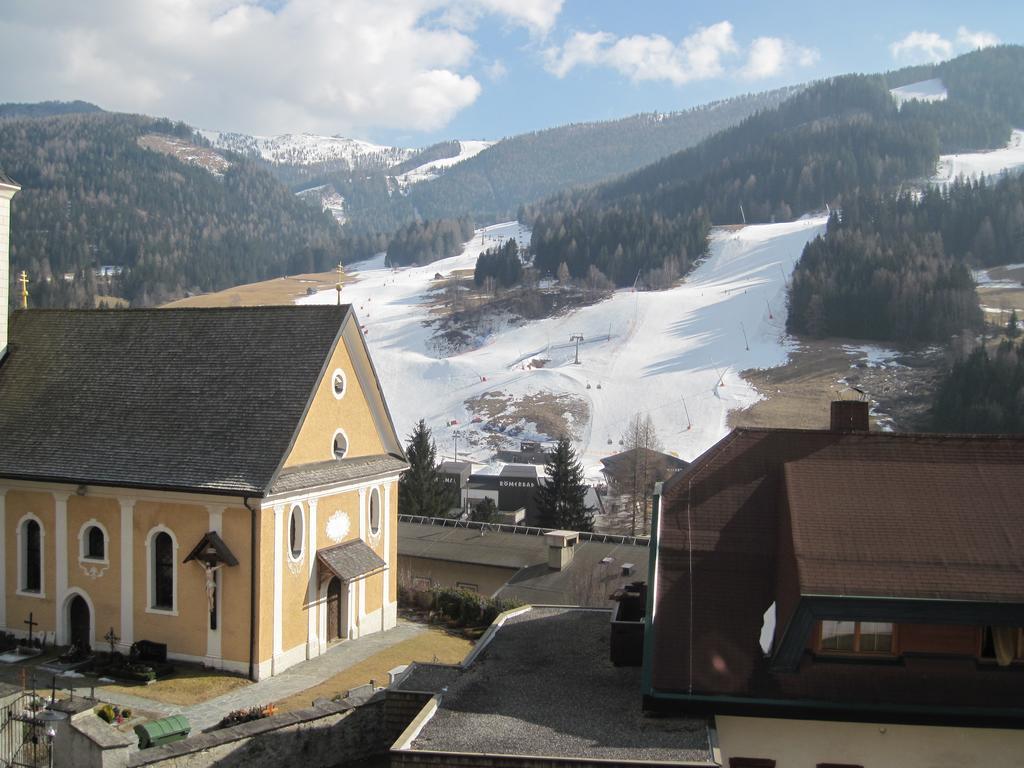 Hotel Kirchenwirt バド クラインキルヒハイム エクステリア 写真