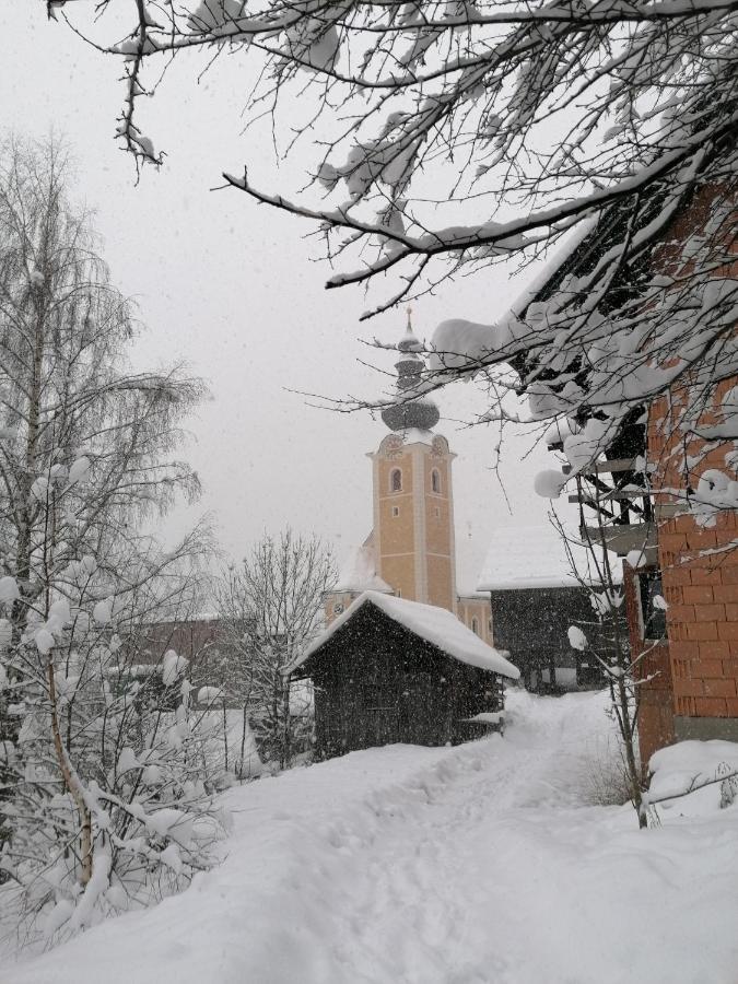 Hotel Kirchenwirt バド クラインキルヒハイム エクステリア 写真