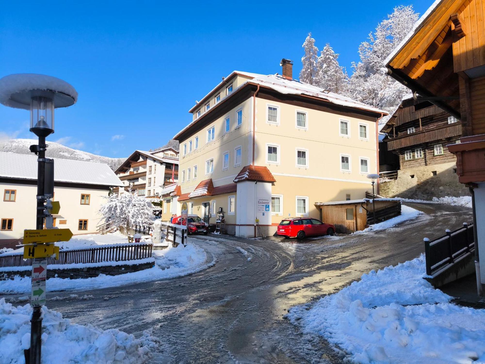 Hotel Kirchenwirt バド クラインキルヒハイム エクステリア 写真