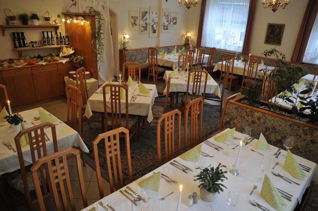 Hotel Kirchenwirt バド クラインキルヒハイム エクステリア 写真