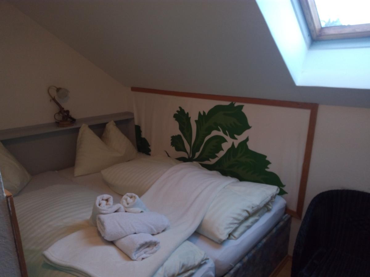 Hotel Kirchenwirt バド クラインキルヒハイム エクステリア 写真