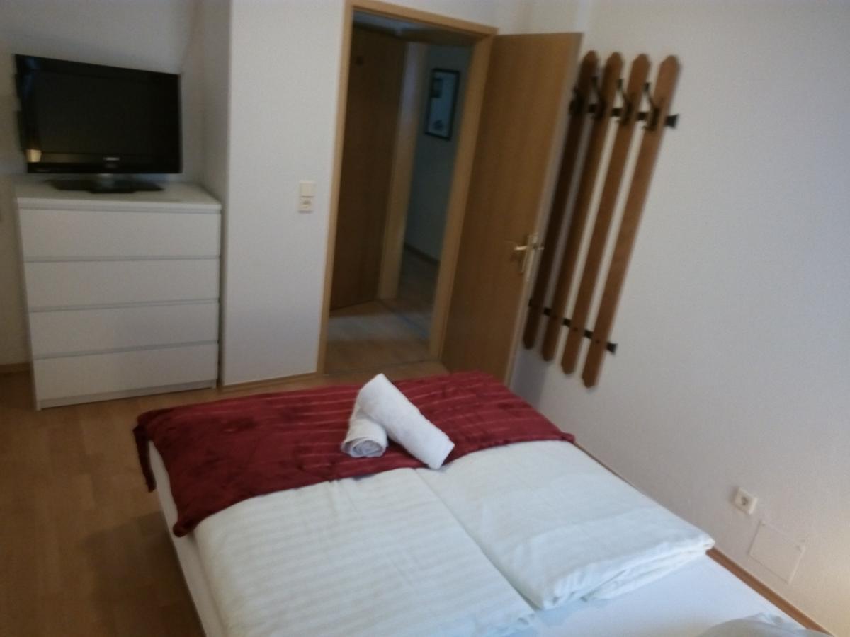 Hotel Kirchenwirt バド クラインキルヒハイム エクステリア 写真