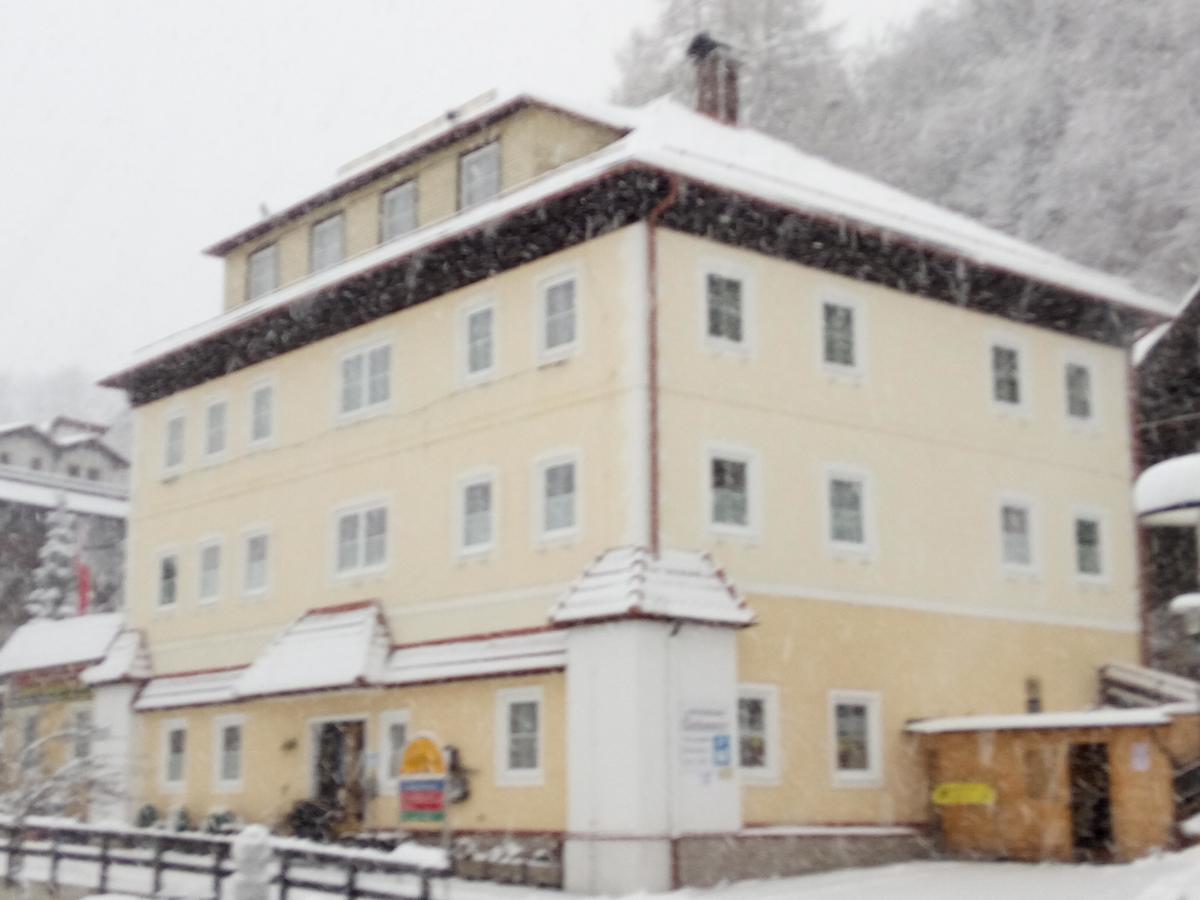 Hotel Kirchenwirt バド クラインキルヒハイム エクステリア 写真