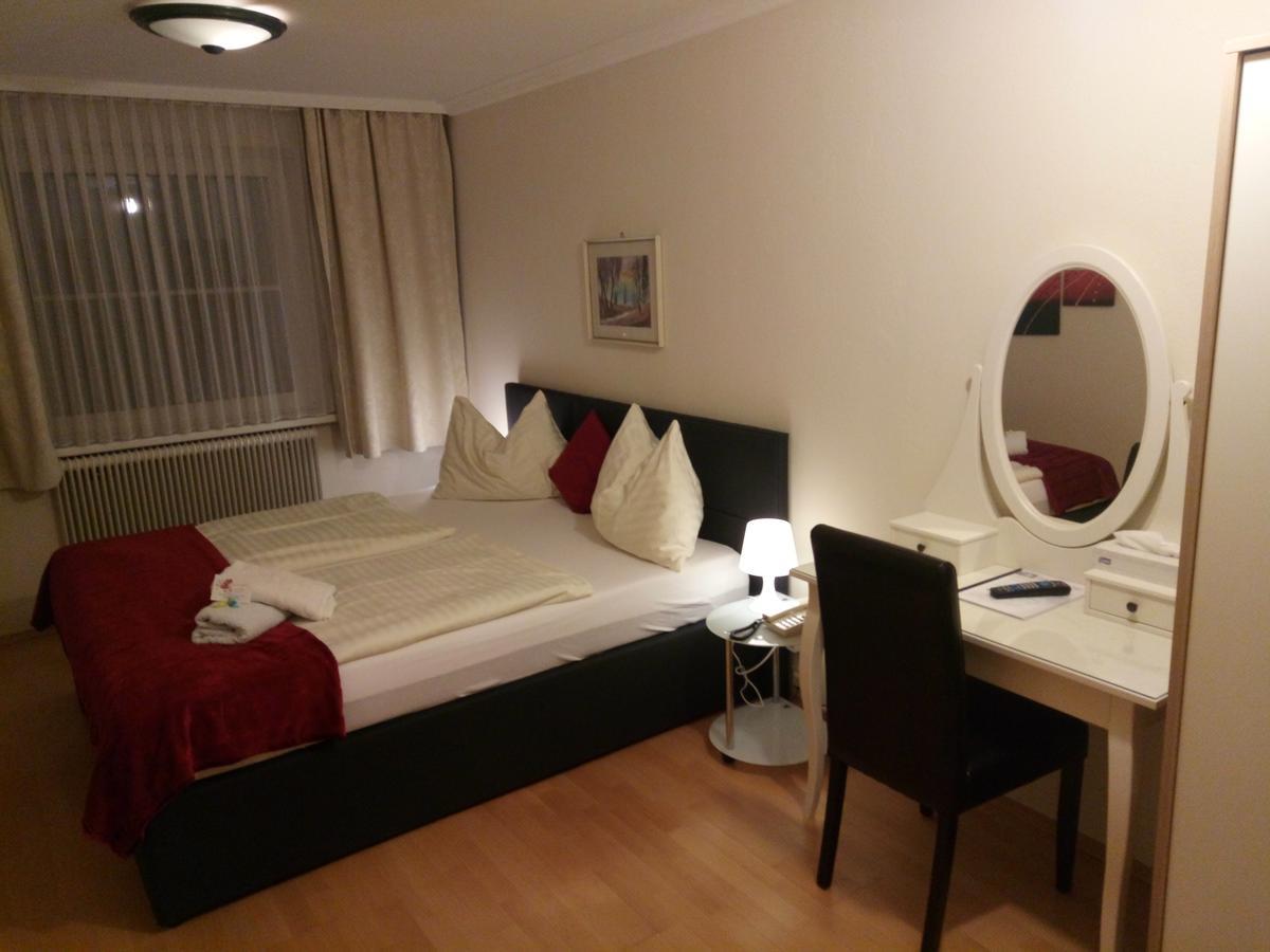 Hotel Kirchenwirt バド クラインキルヒハイム エクステリア 写真