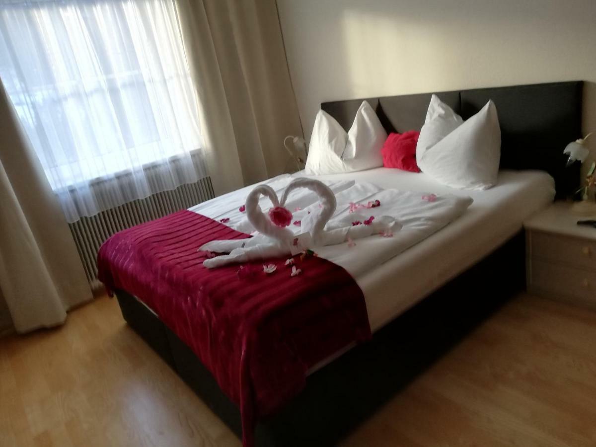 Hotel Kirchenwirt バド クラインキルヒハイム エクステリア 写真